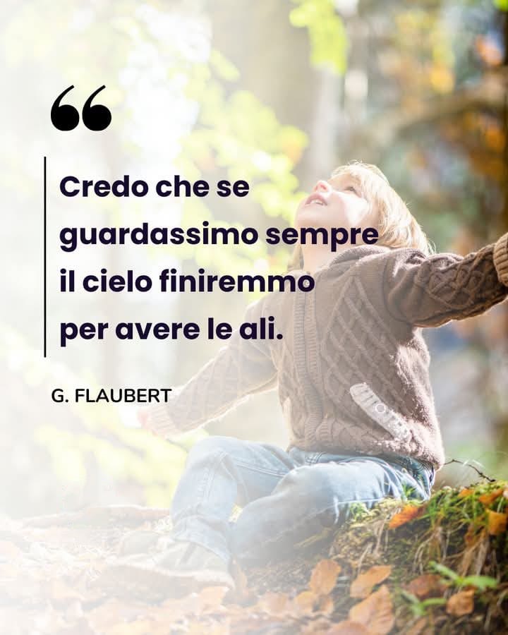 Guardare il cielo tenendo i piedi fissi per terra. Buona domenica.