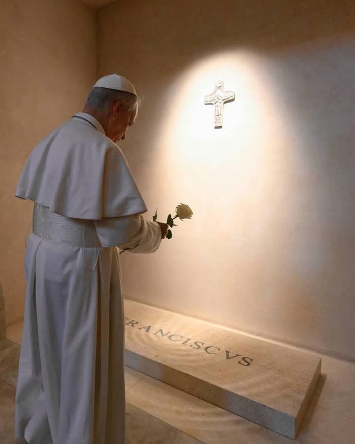 Il profumo d'un fiore per unire la terra al cielo.